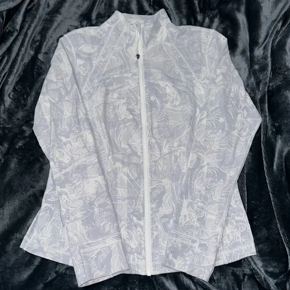 Like New! Lululemon Define Jacket - Picture 2 of 5